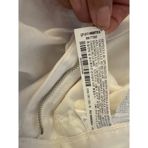 ZARA White Straight Leg Jeans Women’s Size 4 – Raw Frayed Hem – Made in Turkey - Picture 4 of 7